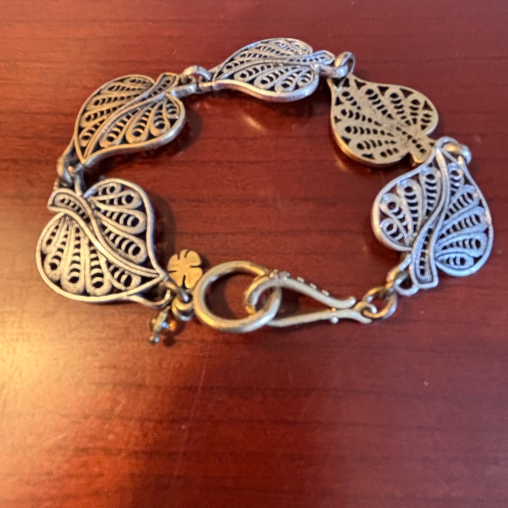 Lucky Brand Ornate Leaf Link Bracelet - Picture 2 of 6